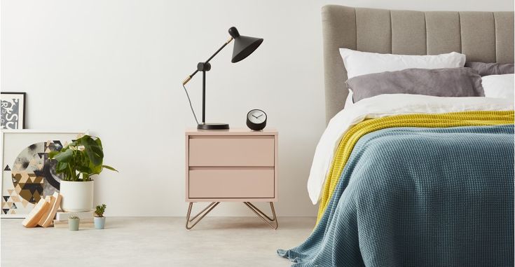 How to Choose the Perfect Bedside Table for Your Bedroom